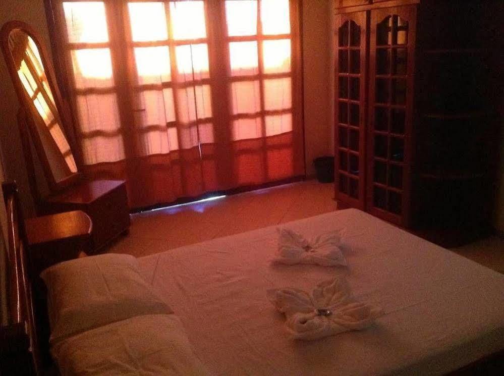 Pousada Paraiso Do クムブコ エクステリア 写真
